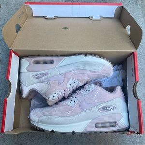 🚨SOLD🚨 Nike Women’s Air Max 90 LX, Particle Rose, Size 5.5